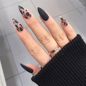 Unghie finte 24P Fashion Fake con design Leopard Full Cover Tips Black Brown Stiletto Press On French Nail Glue