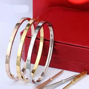 Herrdesigner kärleksarmband skruvmejsel armband homme 4mm tunn titanstål guld roséguld diamantarmband 17-19cm med låda damskruvklocka Julpresent