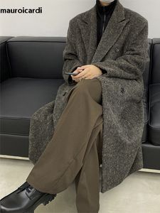 Miscele di lana da uomo Mauroicardi Autunno Inverno Lungo allentato Casual Caldo Morbido Trench di lana da uomo Cappotto di lana doppio petto Moda coreana 220930