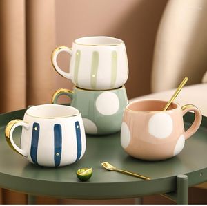 Muggar personlig keramisk kaffemugg kreativa design remsor prickar vatten mjölk juice kopp 380 ml rosa grön blå nordisk stil ins