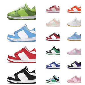 Top Fashion Kids Running Shoes With Tag SBs Dunks Lows Children Sneakers Chlorophyll UNC University Red Black White Pink Blue Boy Girls Platform Trainers Skateboard