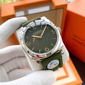 Luxusuhren für Herren, mechanische Uhr, Schweizer Automatikwerk, Saphirspiegel, 44 mm, importiertes Gummiarmband, Marke Italien, Sport-Armbanduhren