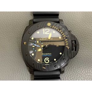 Lyxklockor för herrmekanisk klocka Automatisk safirspegel 47mm 13mm Importerat gummi Watchband varumärke Italien Sport armbandsur OC5U