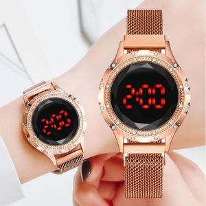 Armbanduhren Luxus Frauen Magnetische Uhren Digitale Rote LED Zifferblatt Damen Kleid Rose Gold Armband Quarzuhr Armbanduhr Relogio