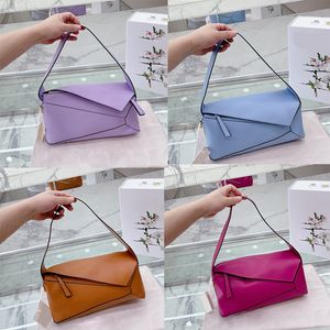 Axillary Package Tote Half Moon Flap Fashion ￤kta l￤der 8 F￤rg Purple Sky Blue Handbag Luxury Mini Handv￤skor Designer Bag 2022 Nu pussel Hobo Bags A510J67X01