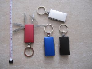 Utomhus Gadgets Metal Multitool Knives med Key Ring Sports Tool för EDC