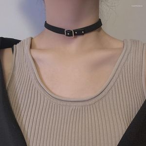 Choker Gothic Lolita Black Leather Collar Girl Jewelry On The Neck Statement Punk Style Necklace Fashion For Women