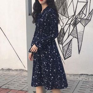 Sukienki swobodne Xuxi seksowna sukienka Summer Koreańska dekolt krawat Modna Modna Kwiatowa Spódnica Szyfonowa Kobieta E694