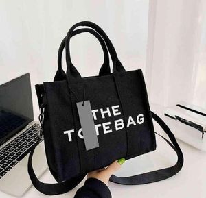 2022 Marc The Tote Bag Famous Designer Cool Practical Large Capacity Shoulder Handbag Women Great Coin Purse Crossbody Casual Square Canvas Wallet