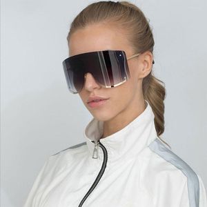 Okulary przeciwsłoneczne Zintegrowane zintegrowane gogle ciała trendy modowe wiatroodporne kobiety kobiety metalowa rama