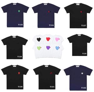 play Designer Men's T Shirts Fashion Women's CDG Short Sleeve Heart Badge Top Clothes