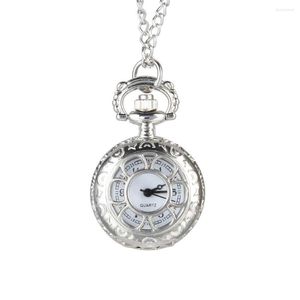 Pocket Watches Quartz Watch Alloy Chain Hollow Out Flower Flip Cover Vintage Pendant for Women Endq