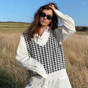 Women's Sweaters 2022 Women Autumn Winter Houndstooth Plaid V-Neck Sweater Vest Sleeveless Knitted Vintage Loose Female Pullover Waistcoat