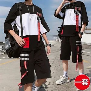 Erkek Trailtsits Streetwear 2pcs Set Erkekler Kısa Kollu Şort İki Parçalı Takım Erkek Yaz Öğrencisi Gençlik Hip Hop Spor Stili Tüm Eşleşen 221006