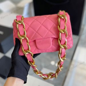 22S Designer Womens Thick Chain Shoulder Bag Sheepskin Retro Metal Hardware Strap Chain Classic Quilted Chack Mini Crossbody Pouch for Street Fashion Handbags 20cm