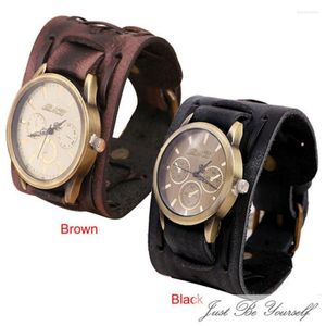 Montre bracelets vendant un bracelet punk rétro brun grand bracelet en cuir masculin mec de quartz montres de poignet horloges xfcs saat horloge