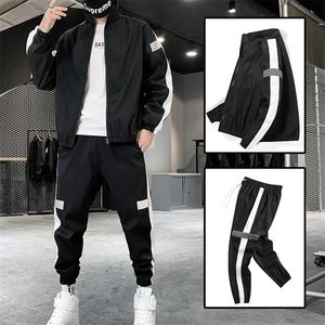 TRACKSUITS YAPU HERS SET Spring Autumn Man Sportswear 2 Piece Set Sports Suit Jacketpant Sweatsuit Manlig träning Asien Size 220930