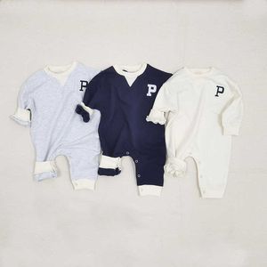 Rompers Baby Sweater Fashion Letter Jumpsuit 03y Baby Girl Simple Solid Cotton Romper Newborn Baby Autumn Bodysuit One Piece J220922