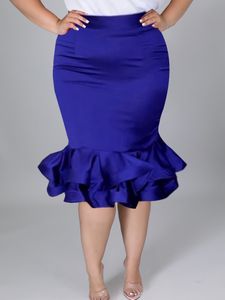 Vestidos de tamanho grande saias de cetim azul mais tamanho 4xl Mulheres da cintura alta Ruffles at￩ o joelho de joelho elegante e elegante