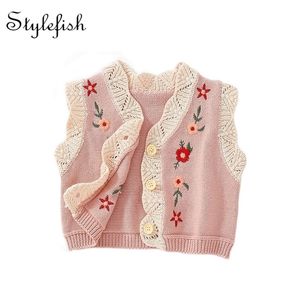 Jackets autumn baby girl allmatch baby 02 years old cardigan cotton yarn knitted sweater embroidered Vneck sweater vest coat 2201006