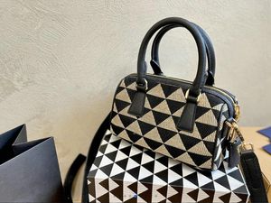 Designer crossbody väskor lyxiga mönster axelväskor kvinnor sömmar färg canvas tote handväskor totes europeiska och amerikanska trend pur