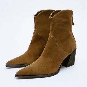 Boots Style Womens retro Za Заглех заостренная шахматная лодыжка на ногах.