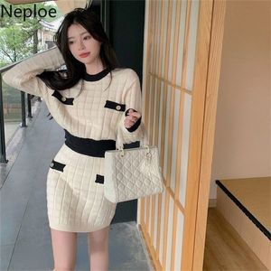 Two Piece Dress Neploe Fashion Set Women Oneck Cropped Pullovers Tops Bodycon Mini Skirt Korean Knit Suit 2 Pcs Femme Roupas 221007