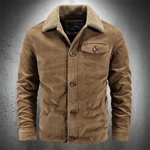 Męskie kurtki sztruko -kurtka mężczyźni jesienne zima plus rozmiar 6xl Trucker Jackets Men Street Futer Futro podszewka zagęszcza się ciepło płaszcze swobodne 221006