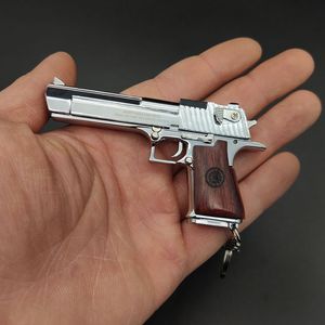 Bright Silver Metal Pistol Toy Gun Desert Eagle Natural Wood Handle Miniature Model Keychain Quality Collection Toys Birthday Gifts 1152