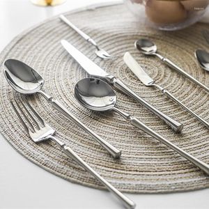 Set di stoviglie Argento Set di posate in acciaio inossidabile Posate Forchetta Cucchiaio Coltello Servizio da tavola per dessert