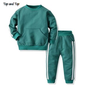 Zestawy odzieży Top and Fashion Baby Kids Boys Girls Ubrania Zestaw Pullower Bluza Trousers Infant Casual 2pcs Stroje Suit 221007