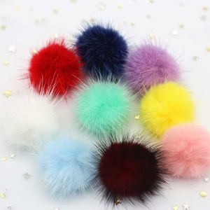 Pozostałe 25/30/40 mm norka Pompon Fur Fur Buls Pompoms for Ring Keybel Buty Hats Torby Puszysty pom pon ozdoby ręczne rzemieślnice Cessories Y2210