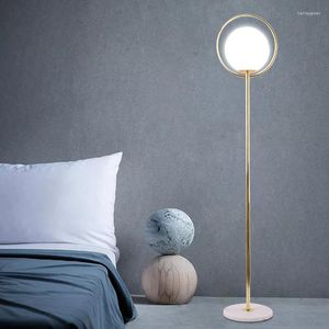 Golvlampor postmodern glas boll led foor lamp konst levande rroom sovrum sovrum läsning vertikal nordisk marmor liten storlek