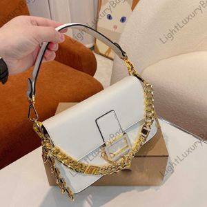 Axelv￤ska designer l￤der guldkedja pl￥nbok kvalitet korskropp f￶r kvinnor klassiska ber￶mda m￤rkes shopping pin purses 220813