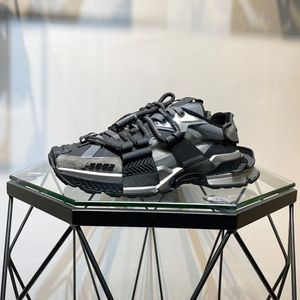 Sapatos de designer de botas de luxo masculino tênis em malha de malha de malha de malha de camuflagem Triple Black White Beige Treinadores Jogando Walking Mlmkh0002
