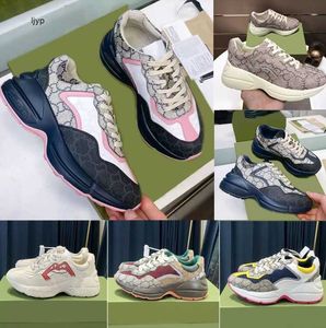 OG Tasarımcı Sneakers Rhyton Günlük Ayakkabılar Deri Kalın Tabanlı Erkek Kadın Baba Sneaker Vintage Chaussures Dantel-UP Artış Platformu Eğlence