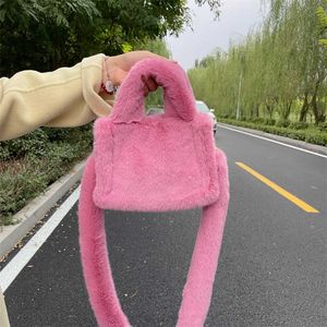 Shoulder Bags Evening Fashion Plush Women Handbags Luxury Faux Fur Crossbody Pluffy Small Tote Bag Simple Shopper Purses Winter 221008