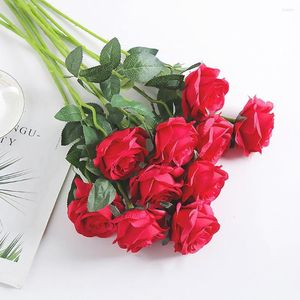 Dekorative Blumen k￼nstlicher Blumenstrau￟ Valentinstag 1PCS Hochzeit Home Tischdekor Gef￤lschte Rose sch￶ne rote/wei￟e Seidenrosen