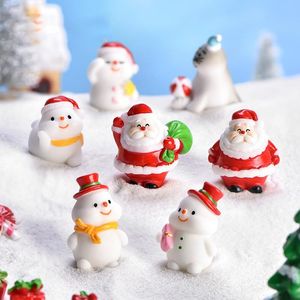 Christmas Garden Decoration Santa Snowman Bear Dolls Ornaments for Christmas Tree Mini Craft Gifts Miniatures Terrarium Fairy Gardening Accessory RRE14795