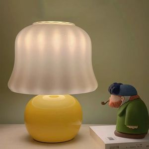 Franse crème tafellampen glas decor bureau lamp slaapkamer bed klein nacht licht net net rode champignon lamp
