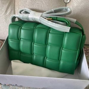 Luxury Designer Bags Leather Venetas Handbag Womans Green Woven Large Lattice Pillow Bag Bean Curd Slant Span Leisure Small Square Womens