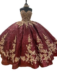 Vino/Oro Abito Quinceanera 2023 Paillettes Sparkle Sweetheart Abito da ballo di mele cotogne Corsetto Dolce 15 Festa di compleanno Prom Abiti da 15 Anos Fiori 3D speciali Perline