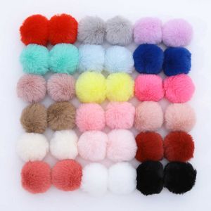 Inne mieszane kolor DIY 4-5 cm Faux Rabbit Fur Pompom Artificial Balls POM for Hats Cap Scarf Gloves Bierek H291 Y2210