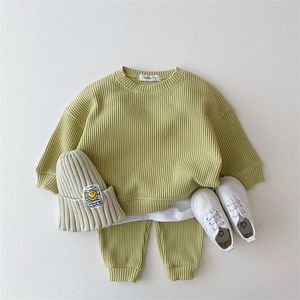 Giyim setleri moda yürümeye başlayan çocuk kız bebek için bebek waffle pamuklu erkek kıyafetler set sweatshirtpants 2pcs kıyafet çocuk kostüm 221007