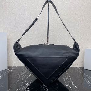 Torebka luksusowy designerka torba duża pojemność prawdziwe skórzane torby męskie lub damskie V007 Trójkąt ramię plecak