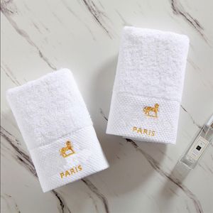 Pure Cotton Towel Luxurys Designers Face Bath Towels Soft Wash Bath Home Absorbent Washcloths Letter Blanket