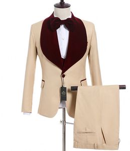 Helt ny champagne brudgum tuxedos burgundy sammet sjal lapel groomsmen bröllop klänning utmärkt man jacka blazer 3 stycke kostym