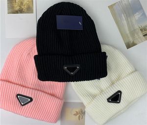 2023 Yeni Beanie Klasik Tasarımcı Sonbahar Kış Sıcak Stil Beanies Şapkalar Erkek ve Kadın Moda Evrensel Örme Kapak Sonbahar Yün Açık Sıcak Kafatası Kapakları M-4