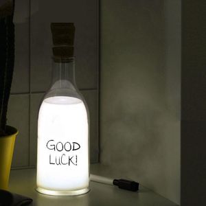 Luzes noturnas Presentes de aniversário Lâmpada criativa de garrafa de leite com lâmpada de mensagem para dormir Usb Carregando mesa de cabeceira Luz LED