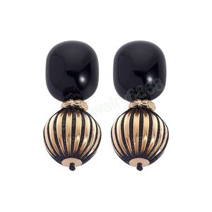 Orecchini pendenti a sfera tonda in metallo nero elegante vintage per le donne Orecchini in resina geometrica Accessori per gioielli con ciondoli